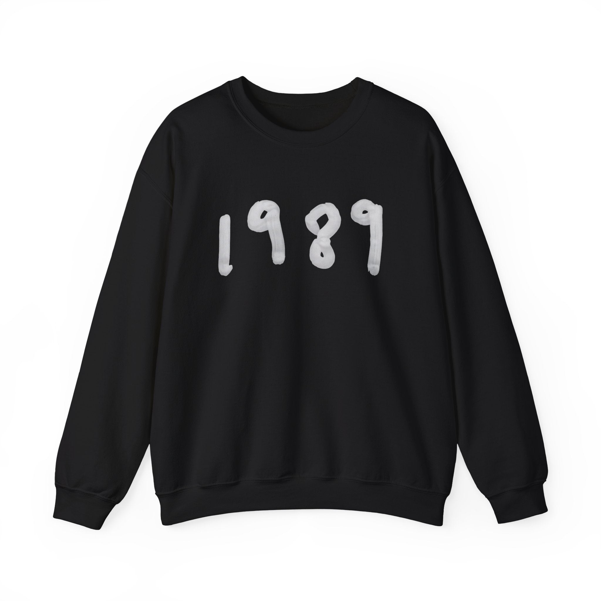'1989' Unisex Heavy Blend Crewneck Sweatshirt, Cozy Vintage Sweatshirt, Gift for Music Lovers, Retro Style Apparel, Comfortable [...]